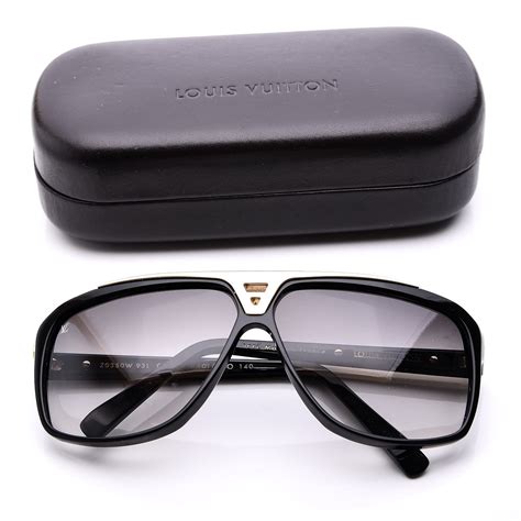 LOUIS VUITTON Acetate Evidence Sunglasses Z0350W Black 